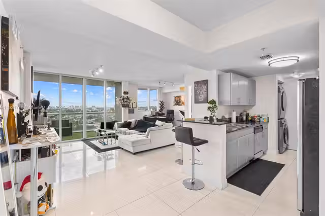 1871 NW S River Dr # 1402, Miami FL 33125, Miami, FL